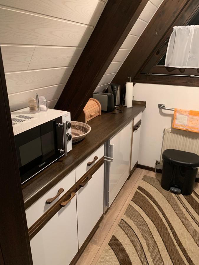 Natur Pur - Waldurlaub Im Tiny House Ronshausen Esterno foto