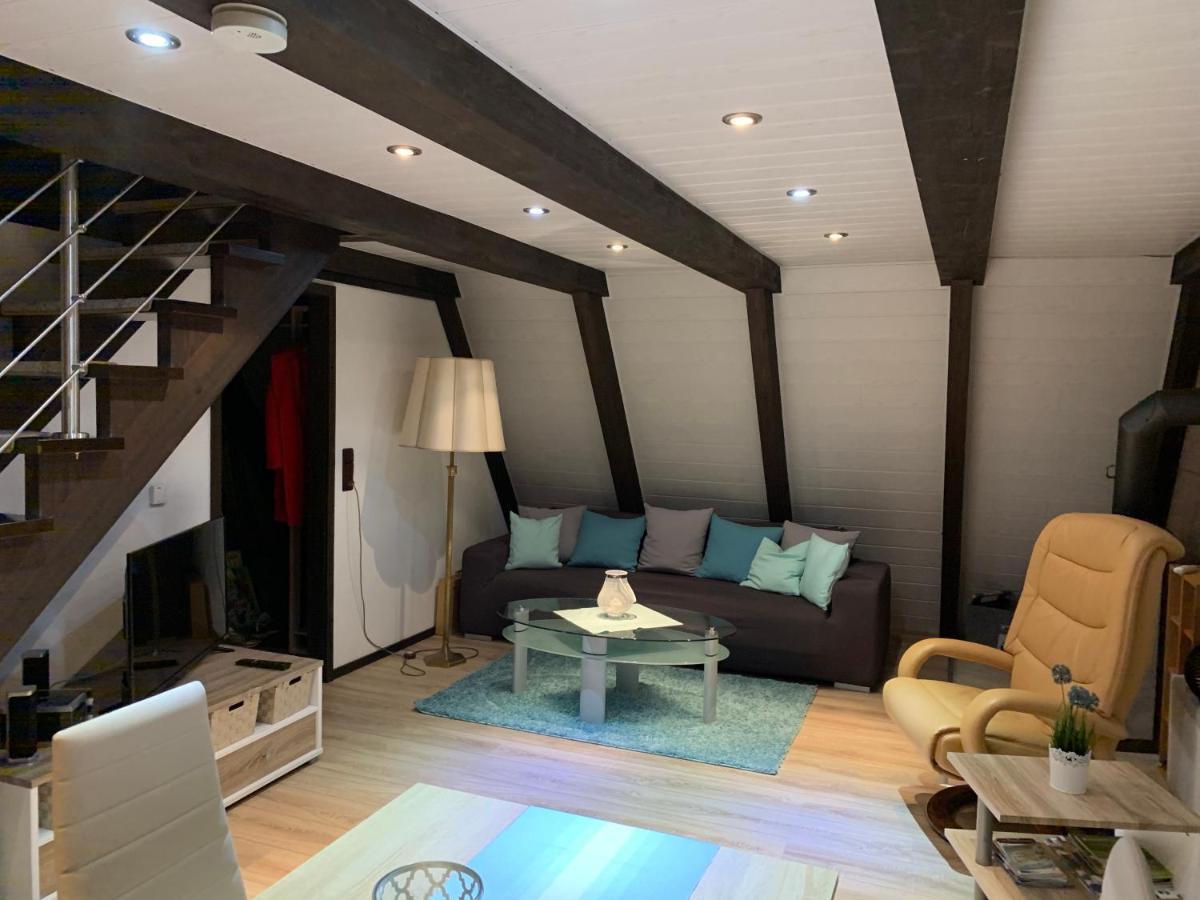 Natur Pur - Waldurlaub Im Tiny House Ronshausen Esterno foto