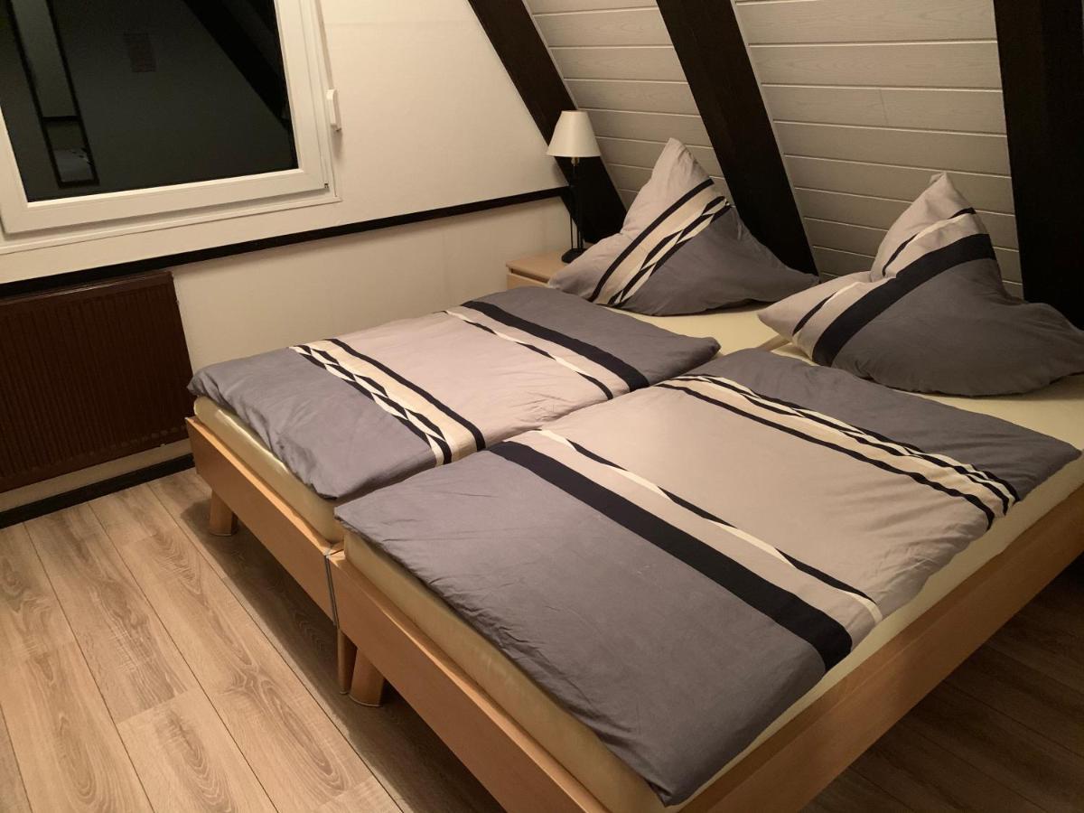 Natur Pur - Waldurlaub Im Tiny House Ronshausen Esterno foto